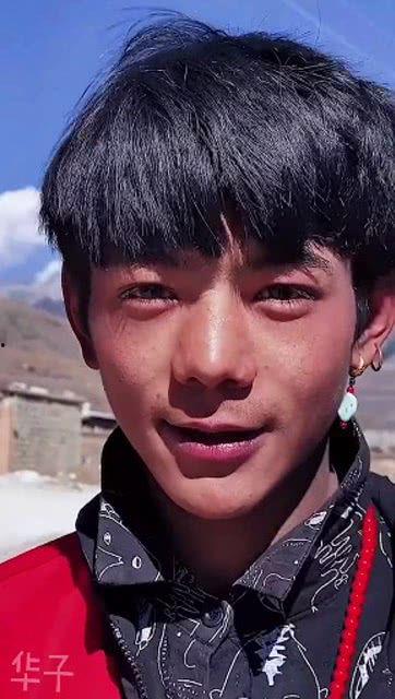 丁真最新爆料,揭秘他的私生活与事业新动向  第1张